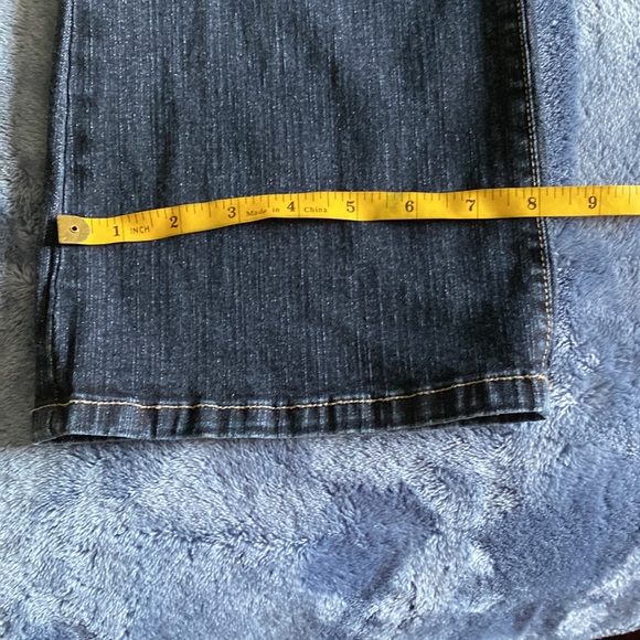 Not your daughter jeans “ lift and tuck tech” size 6p women - Picture 5 of 11